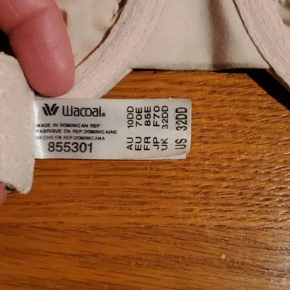 3/$25 Wacoal women's softly styled underwire bra 32DD - Picture 10 of 10